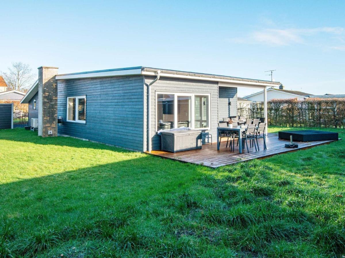 Two-Bedroom Holiday Home In Borkop 9 Egeskov  外观 照片