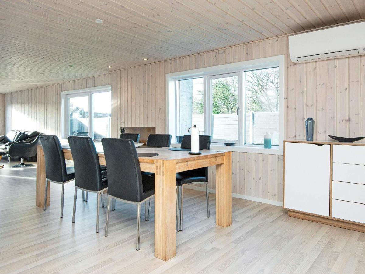 Two-Bedroom Holiday Home In Borkop 9 Egeskov  外观 照片